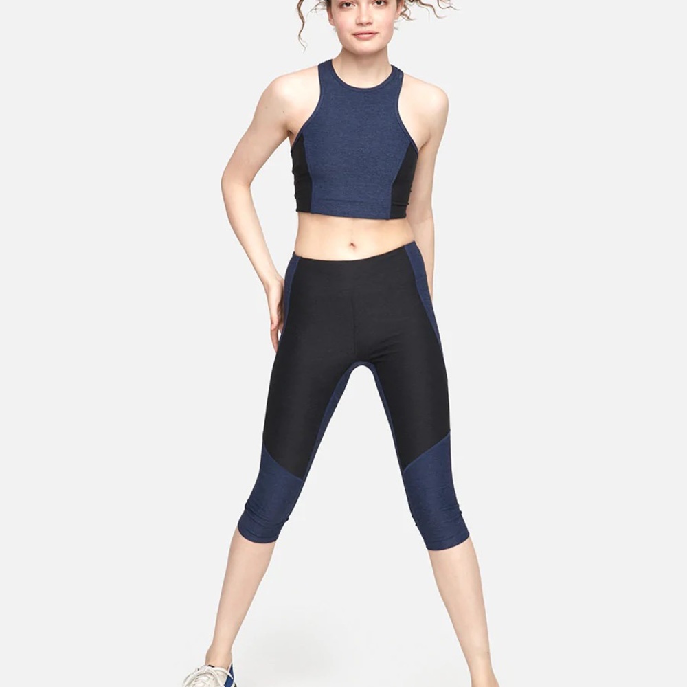 Outdoor Voices Two Toned Kneecap Legging